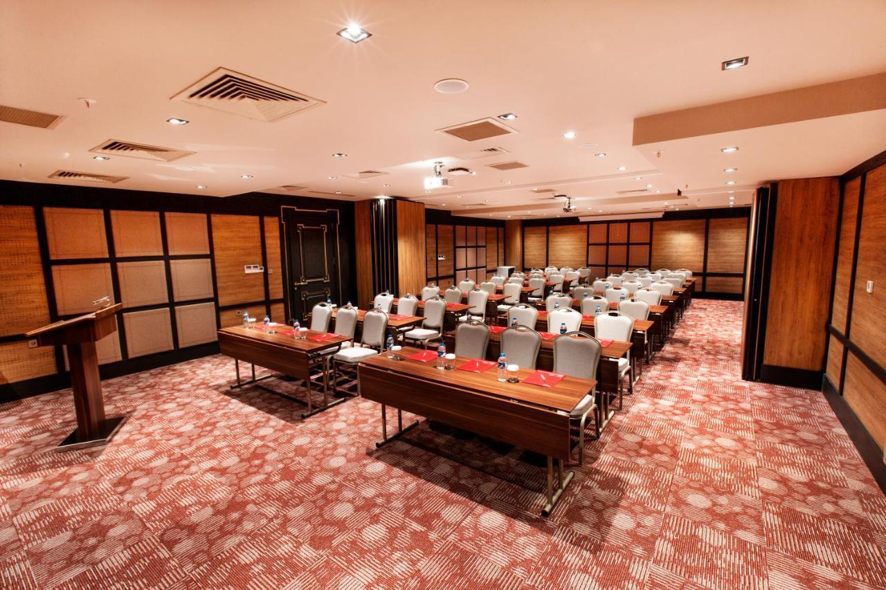 Ramada By Wyndham Erzurum Extérieur photo