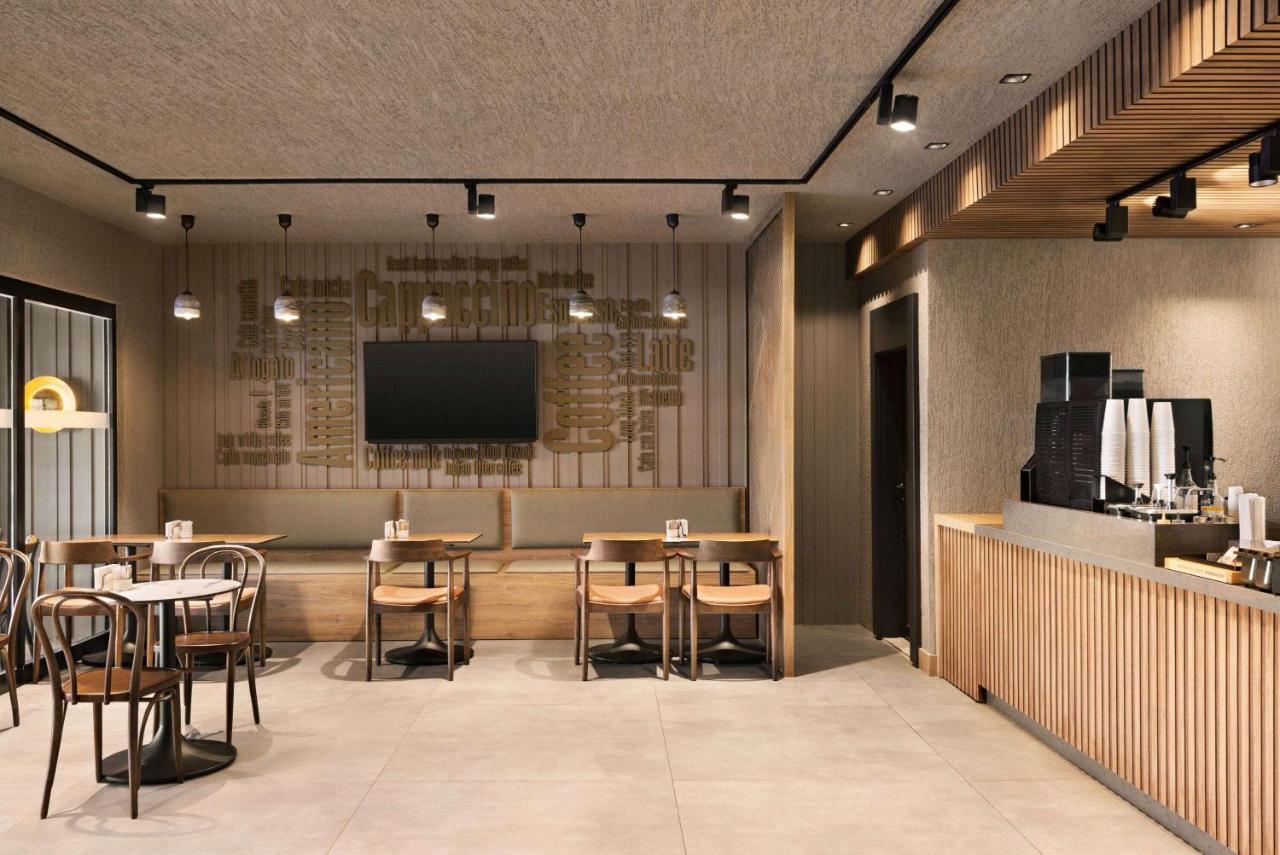 Ramada By Wyndham Erzurum Extérieur photo