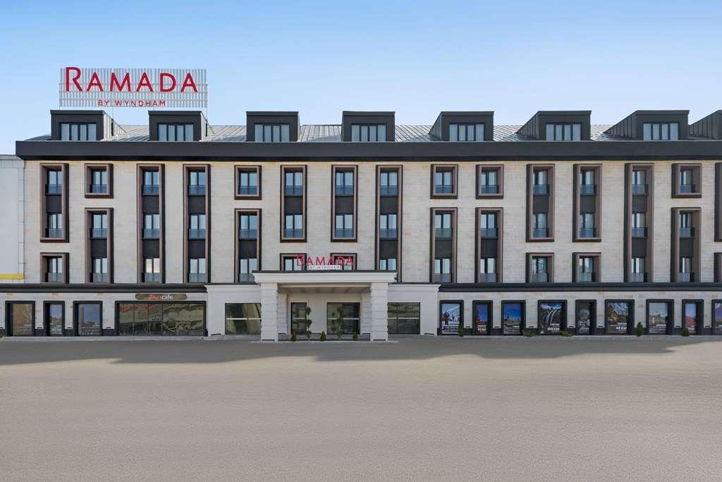 Ramada By Wyndham Erzurum Extérieur photo