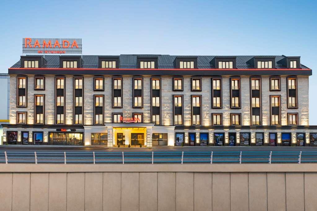 Ramada By Wyndham Erzurum Extérieur photo